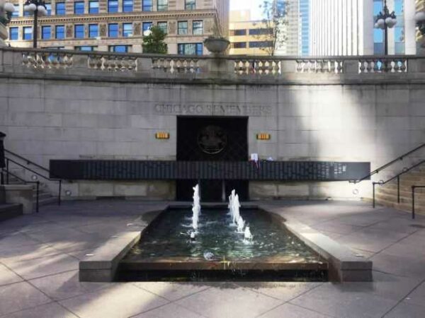 CHICAGO REMEMBERS VIETNAM VETERANS MEMORIAL