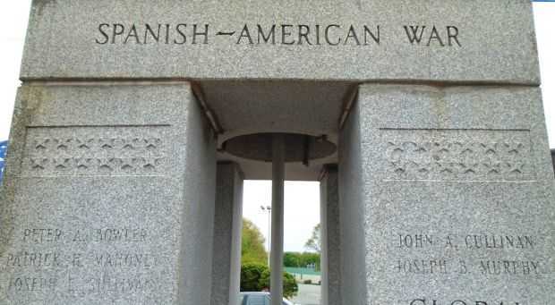 ROCKLAND WAR VETERANS MEMORIAL STONE B