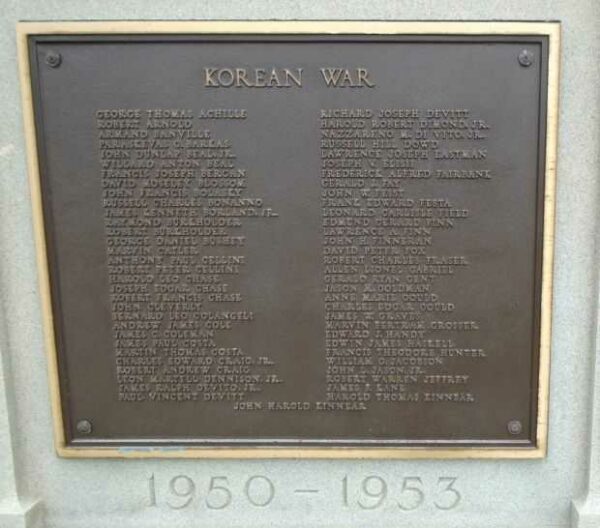 HULL WAR VETERANS MEMORIAL PLAQUE H