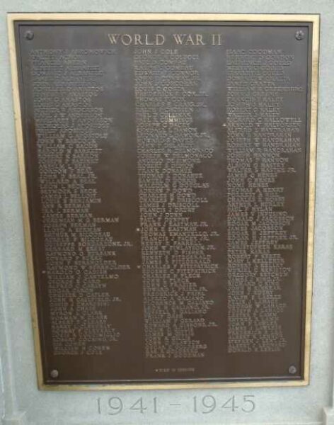HULL WAR VETERANS MEMORIAL PLAQUE D
