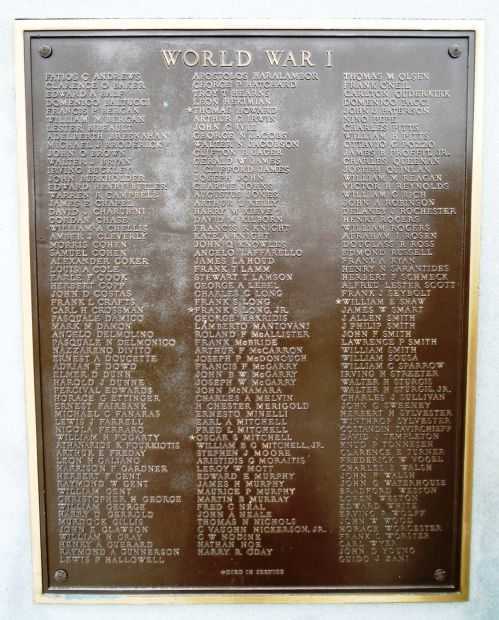 HULL WAR VETERANS MEMORIAL PLAQUE B