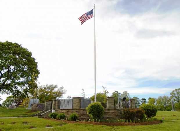 QUINCY WORLD WAR II MEMORIAL