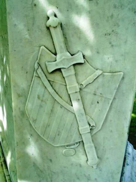 IN MEMORY OF THREE BROTHERS MEMORIAL STONE D