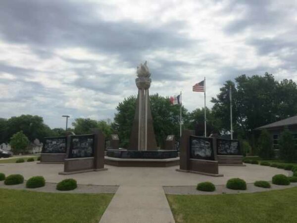 SIOUX CENTER VETERANS MEMORIAL