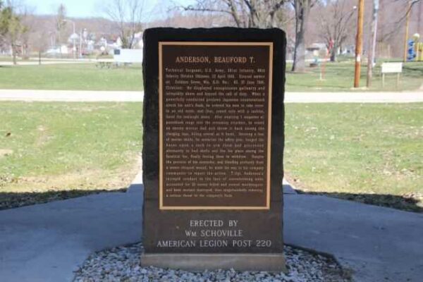 REGION FIVE OF THE MEDAL OF HONOR SOCIETY MEMORIAL CENTER STONE BACK