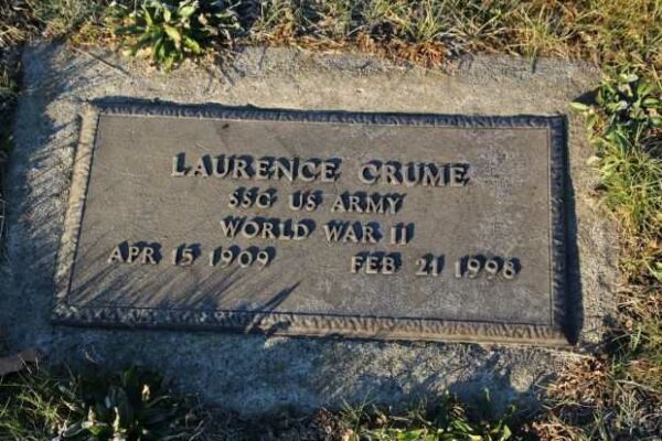 LAURENCE CRUME MEMORIAL CEMETERY STONE