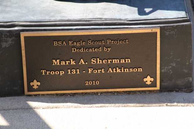 AMERICAN LEGION POST 166 BATTLEFIELD CROSS MEMORIAL PLAQUE C