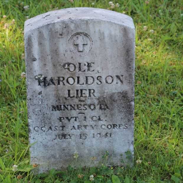 OLE HAROLDSON LIER MEMORIAL CEMETERY STONE