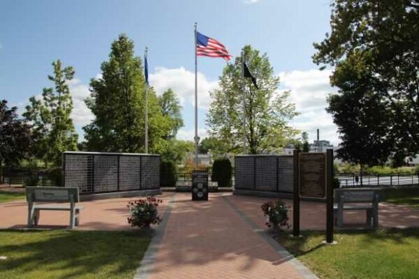 NEW LONDON AREA VETERANS MEMORIAL