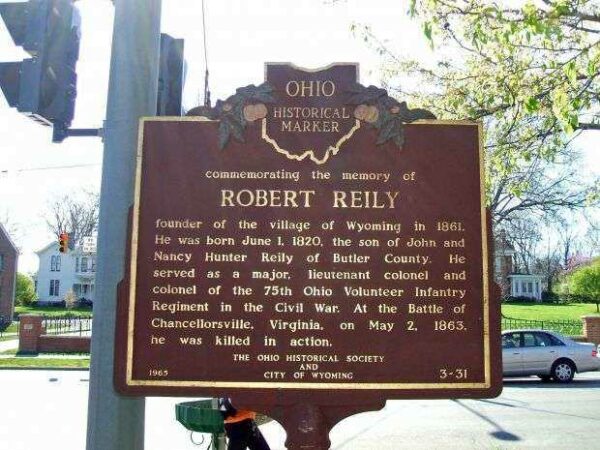 COMMEMORATING THE MEMORY OF ROBERT REILY MEMORIAL MARKER