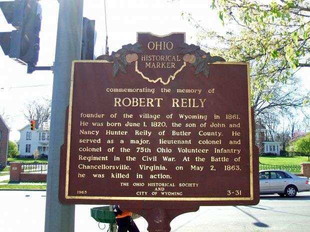 COMMEMORATING THE MEMORY OF ROBERT REILY MEMORIAL MARKER