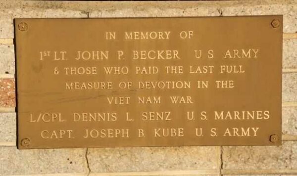 IN MEMORY OF 1ST LT. JOHN P. BECKER WAR MEMORIAL PLAQUE