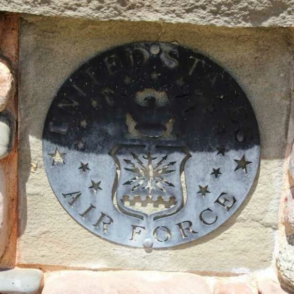 MADELINE ISLAND VETERANS MEMORIAL MEDALLION E