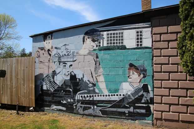 WESTFIELD AREA VETERANS MEMORIAL MURAL