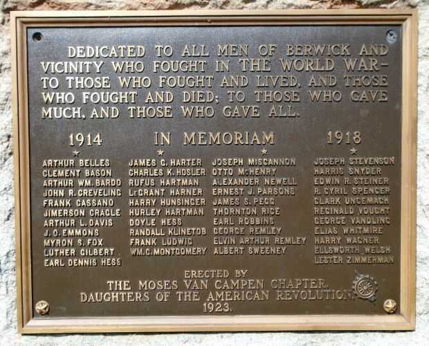BERWICK AND VICINITY WORLD WAR MEMORIAL PLAQUE