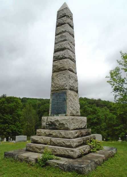 TOWN OF WAWARSING SOLDIERS AND SAILORS MEMORIAL