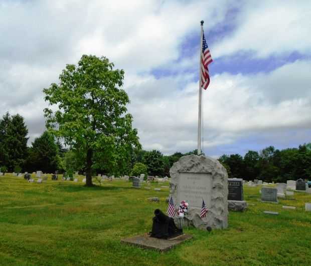 MOUNT HOPE PLAINS CEMETERY WAR VETERANS MEMORIAL