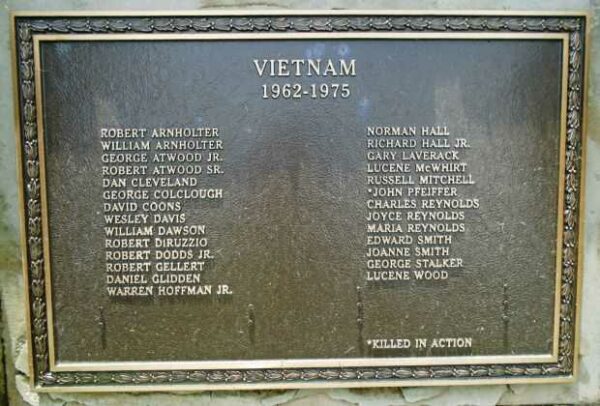 THE VETERANS MEMORIAL GARDEN OF HILLSDALE PLAQUE E