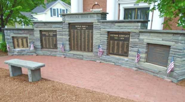 STURBRIDGE HONOR ROLL WAR MEMORIAL FRONT