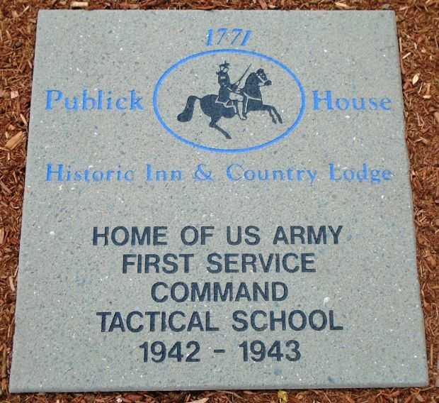 1771 PUBLIC HOUSE WAR MEMORIAL TABLET