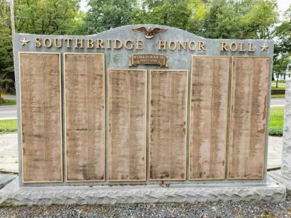 SOUTHBRIDGE HONOR ROLL MEMORIAL WALL B