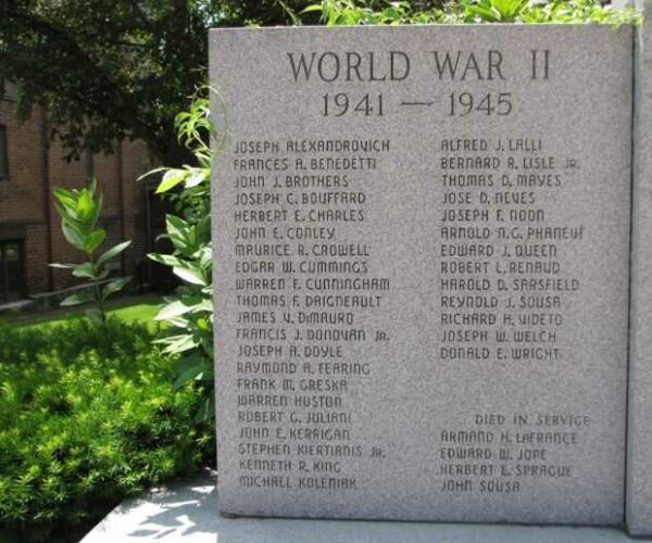 HUDSON SUPREME SACRIFICE WAR MEMORIAL LEFT STONE