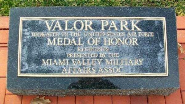 VALOR PARK MEDAL OF HONOR MEMORIAL PLAQUE