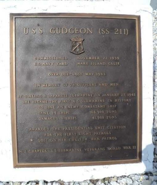 U S S GUDGEON (SS-211) WAR MEMORIAL SUBMARINE PLAQUE