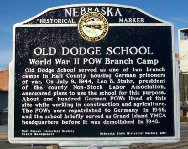 OLD DODGE SCHOOL MEMORIAL MARKER