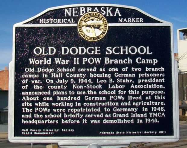 OLD DODGE SCHOOL MEMORIAL MARKER