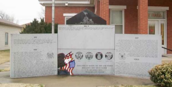 CAMPBELL-BIDDLECOME FUNERAL HOME WAR MEMORIAL FRONT