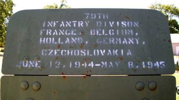 NUMBER 1 GUN MEMORIAL LEFT GUN SHIELD