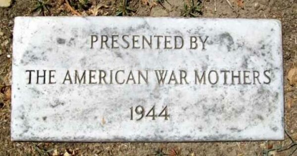 CITY OF HERMANN WORLD WAR II HONOR ROLL MEMORIAL DEDICATION STONE