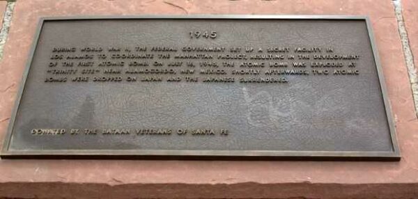 1945 WAR MEMORIAL PLAQUE