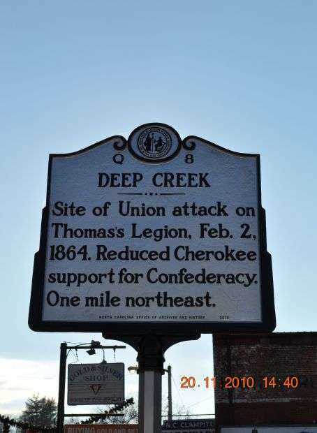 DEEP CREEK WAR MEMORIAL MARKER