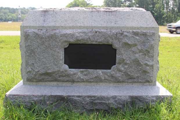 BATTERY C, 1ST ILLINOIS LIGHT ARTILLERY WAR MEMORIAL BACK