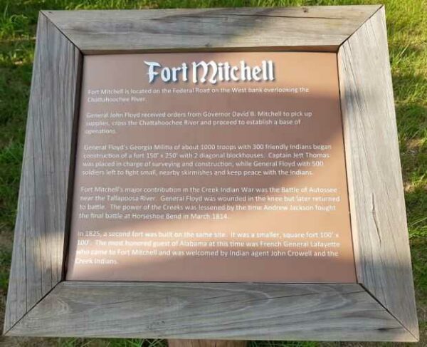 FORT MITCHELL WAR MEMORIAL PLAQUE