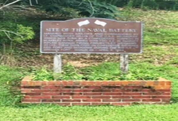 SITE OF THE NAVAL BATTERY MEMORIAL MARKER