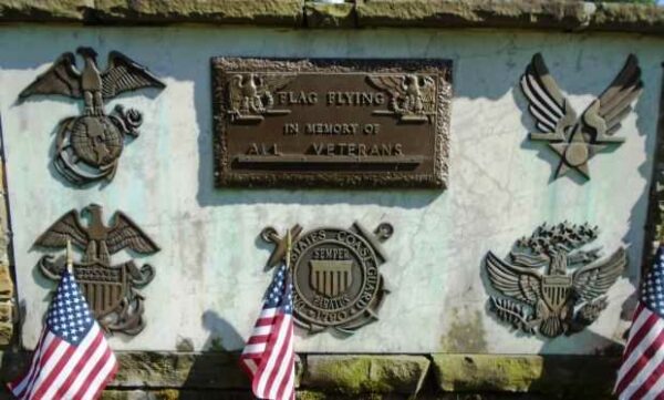 CARLISLE ALL VETERANS MEMORIAL FLAGPOLE PLAQUE