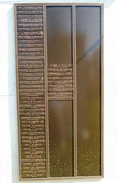 CARLISLE VETERANS HONOR ROLL MEMORIAL PLAQUE C