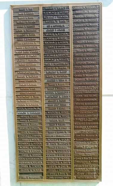 CARLISLE VETERANS HONOR ROLL MEMORIAL PLAQUE B