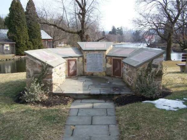 SFC RANDAL SHUGHART MEDAL OF HONOR MEMORIAL