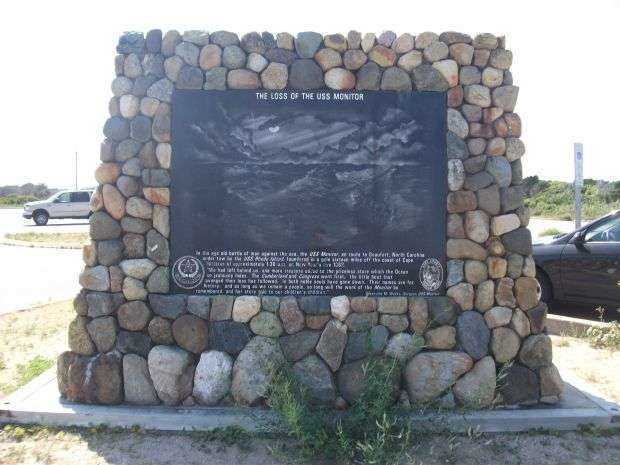 THE LOSS OF THE USS MONITOR MEMORIAL