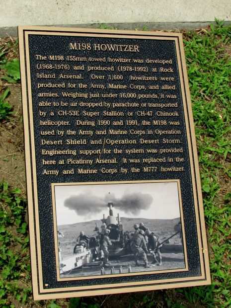M198 HOWITZER WAR MEMORIAL PLAQUE