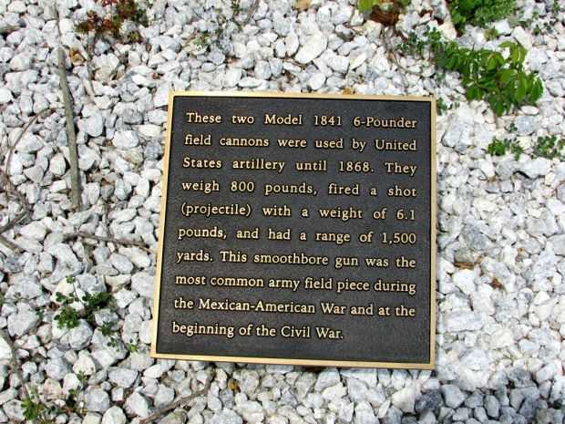 MODEL 1841 6-POUNDER FIELD CANNONS WAR MEMORIAL PLAQUE