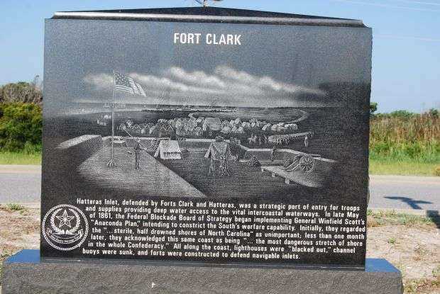 FORT CLARK WAR MEMORIAL