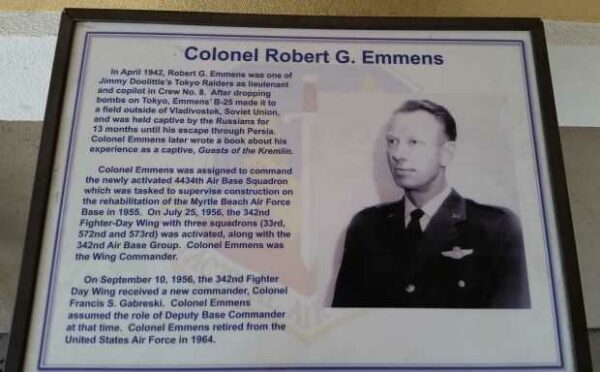 COLONEL ROBVERT G. EMMENS WAR MEMORIAL PLAQUE
