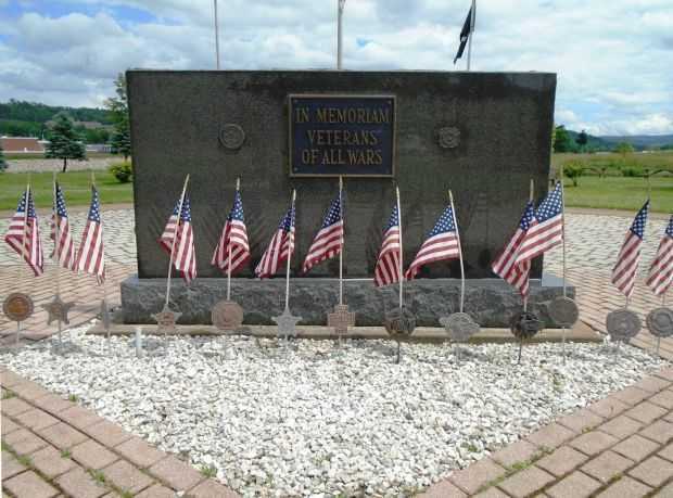 MANSFIELD VETERANS OF ALL WARS MEMORIAL FRONT