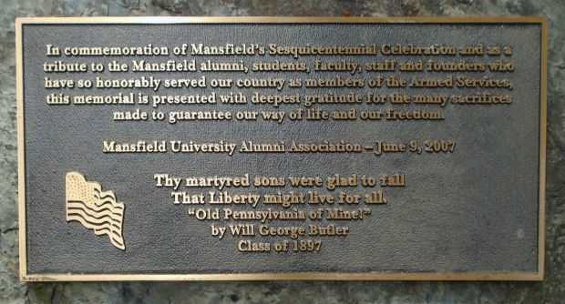 MANSFIELD UNIVERSITY ALUMNI ASSOCIATION VETERANS MEMORIAL PLAQUE