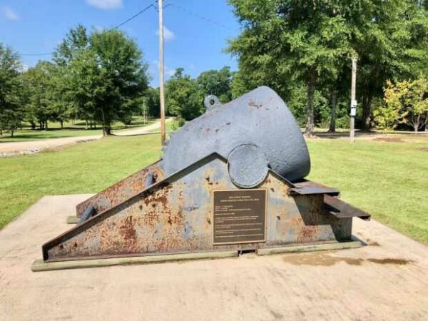 BALDWIN COUNTY SEA COAST MORTAR WAR MEMORIAL